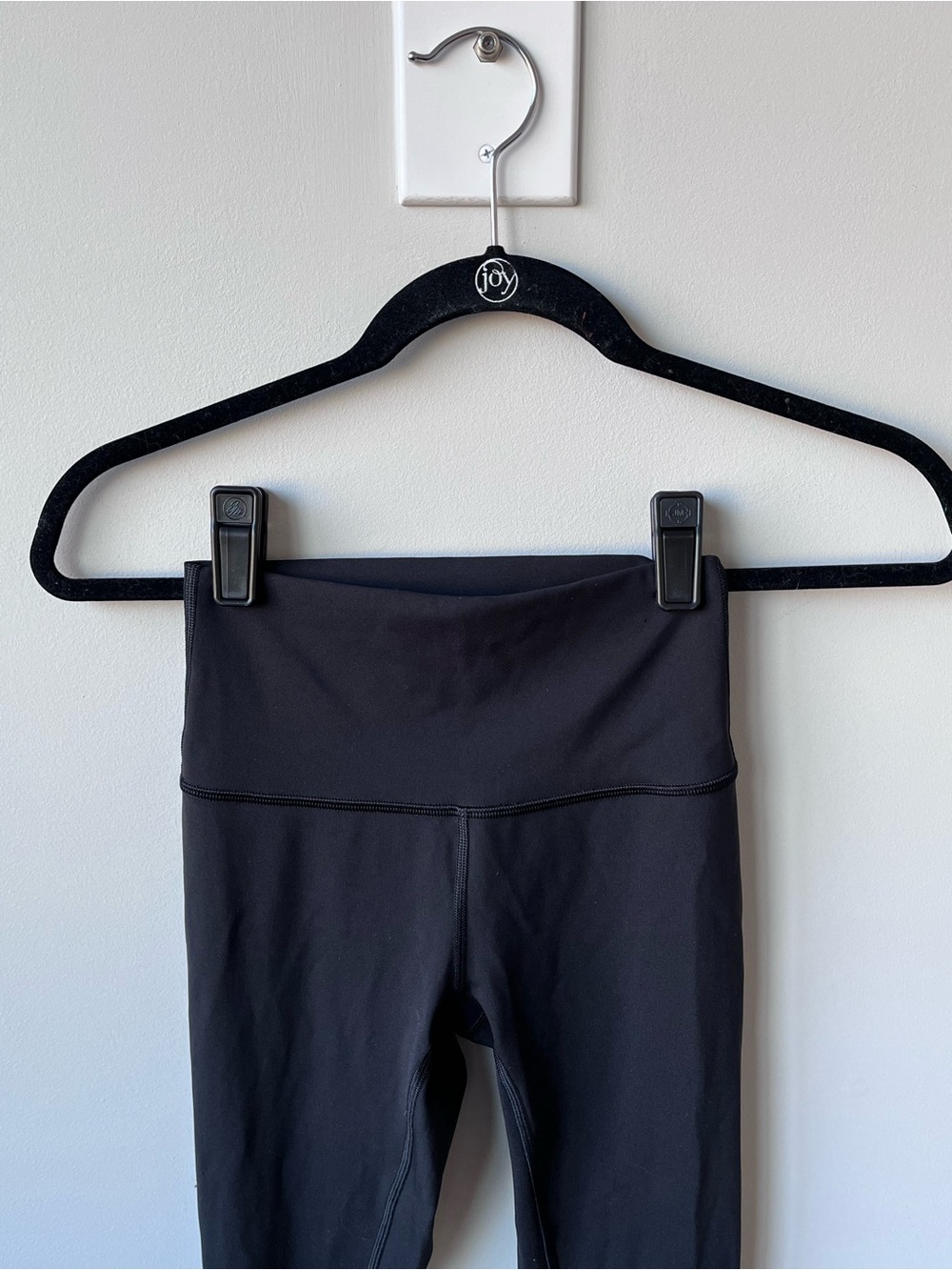 Lululemon Size 2 Black Full-On Luxtreme Wunder Under High-Rise Yoga Leggings 25” - Picture 4 of 7